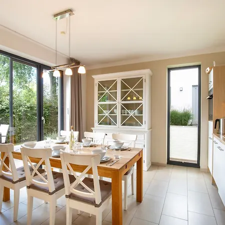 Strandhaus Bernsteinsammler ゼリン